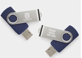 USB Memory RWYA, 8 GB - Husqvarna in der Gruppe Husqvarna Forst- und Garten produkte / Husqvarna Kleidung/Ausrüstung / Arbeitskleidung / Zubehör bei GPLSHOP (5822977-01)