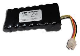 Batterie LI-ION 320,330X,420 in der Gruppe Ersatzteile Mähroboter / Ersatzteile Husqvarna Automower® 420 / Automower 420 - 2021 bei GPLSHOP (5895852-01)