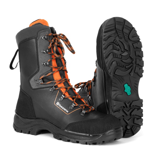 Schnittschutzstiefel Husqvarna Classic 2022, 39 in der Gruppe Husqvarna Forst- und Garten produkte / Husqvarna Kleidung/Ausrüstung / Schnittschutzstiefel bei GPLSHOP (5976594-39)