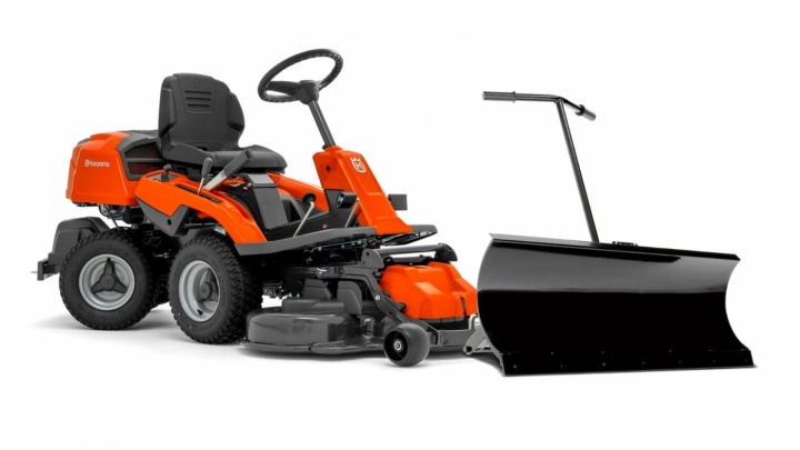 Husqvarna Rider 214C + Schneeräumschild in der Gruppe Husqvarna Forst- und Garten produkte / Husqvarna Aufsitzrasenmäher / Aufsitzfrontmäher bei GPLSHOP (9705194)