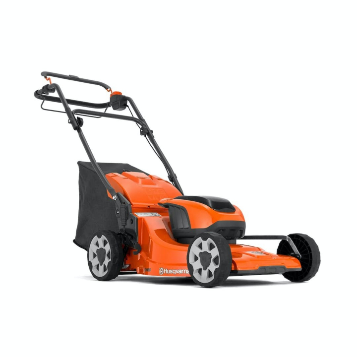 Husqvarna LC 142iS Rasenmäher in der Gruppe Husqvarna Forst- und Garten produkte / Husqvarna Rasenmäher / Akku rasenmäher bei GPLSHOP (9705419-01)