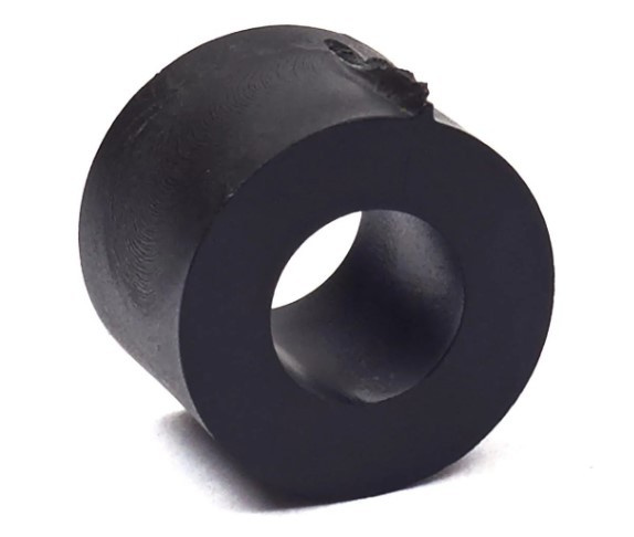 Distanzstück-Kraftstofftank