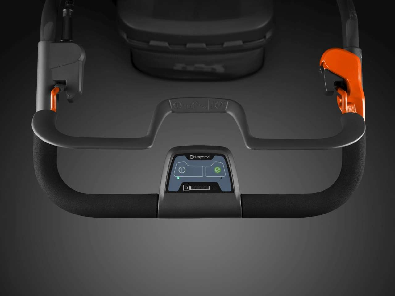 Husqvarna Vertikutierer S138i + BLi20 & QC80