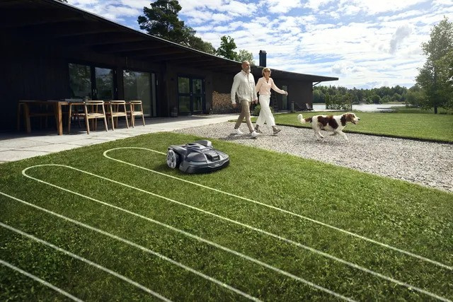 Husqvarna Automower® 430X Nera Mähroboter mit kabelloser Technologie