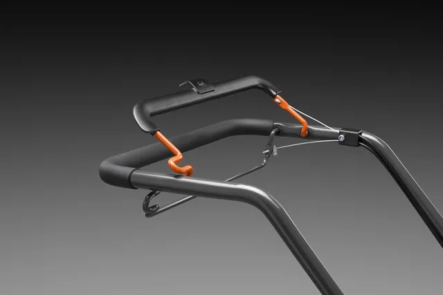 Husqvarna LC 142iS Rasenmäher + B140 & C80