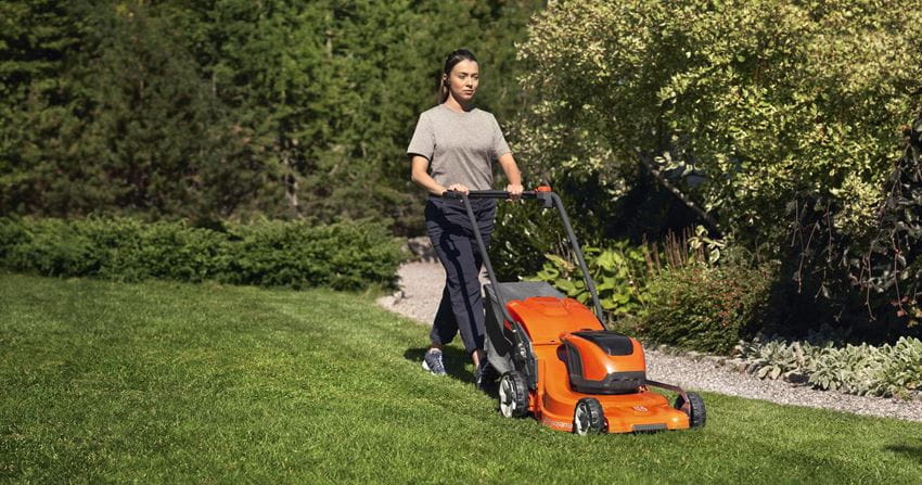 Husqvarna LC 247i Akku-rasenmäher