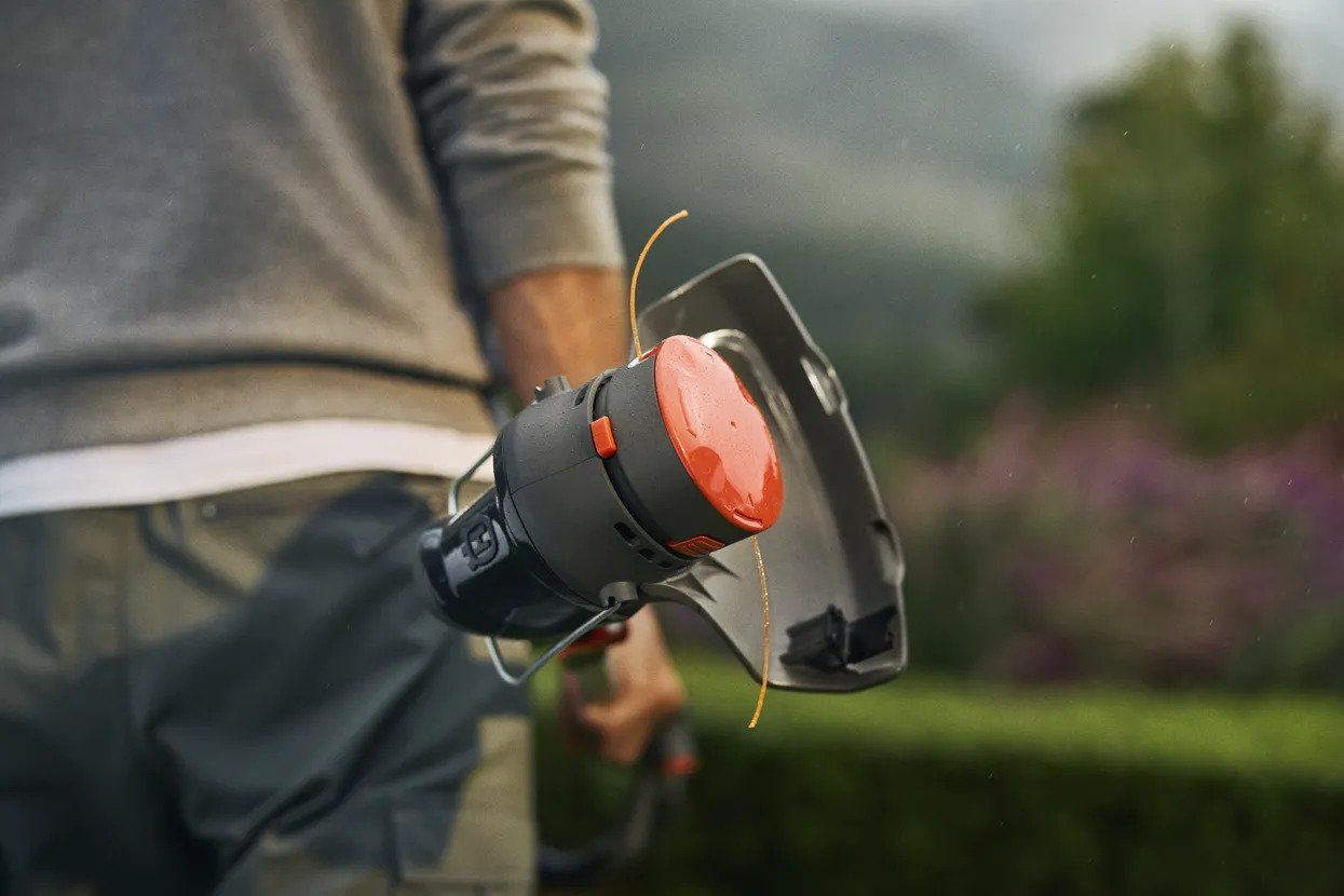 Husqvarna Aspire™ T28 - mit Akku(2.5Ah) und Ladgerät