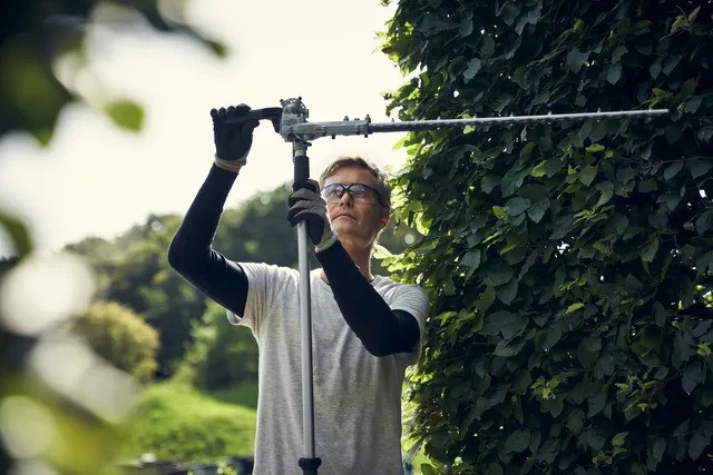 Husqvarna 525iHE4 Akku-Stabheckenschere