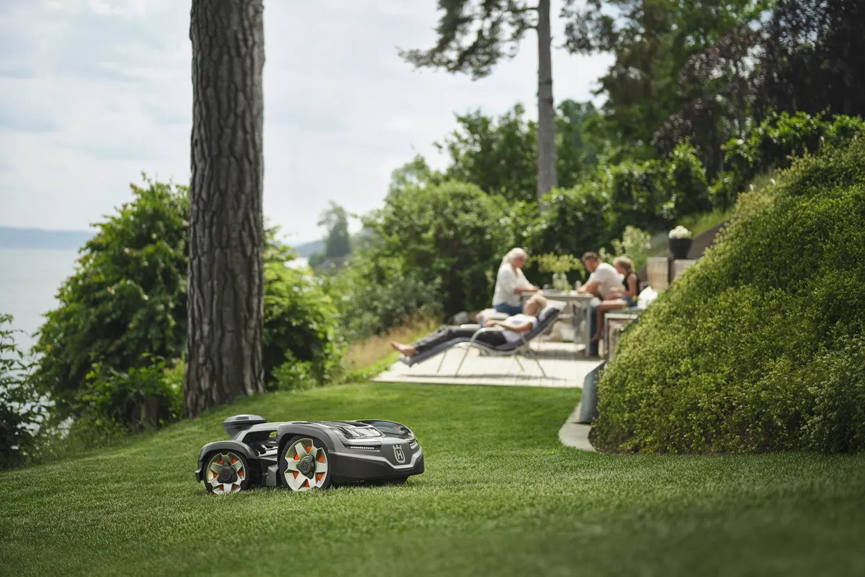 Husqvarna Automower® 435X AWD Nera Mähroboter