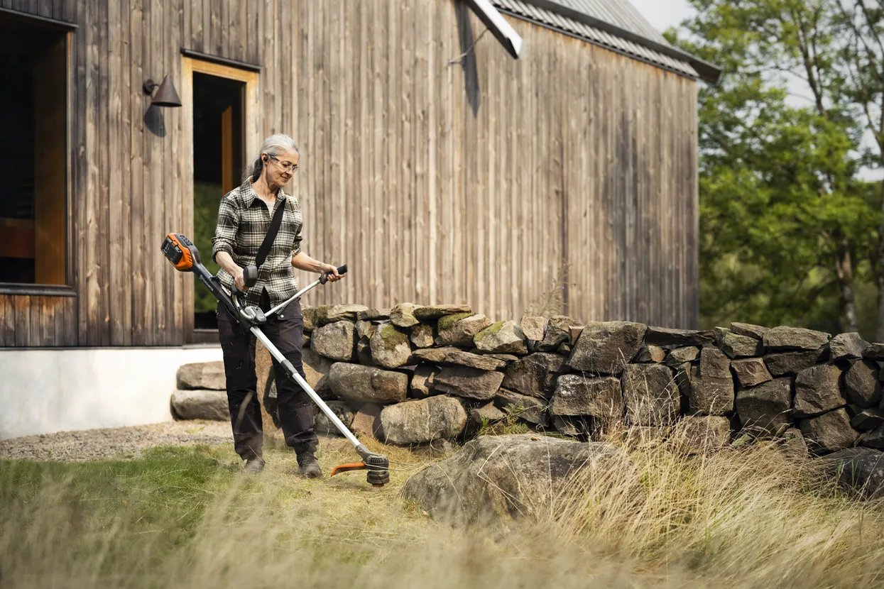 Husqvarna 220iR Akku-Trimmer