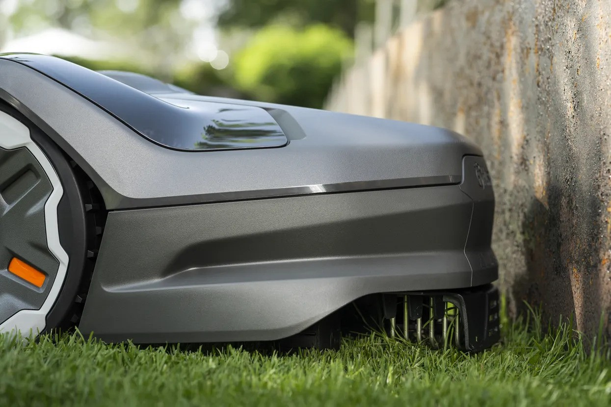 Husqvarna Automower® 305E Nera Mähroboter