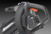 Husqvarna Aspire® Laubbläser und -sauger mit Akku und Ladegerät Husqvarna Aspire® Laubbläser und -sauger mit Akku und Ladegerät